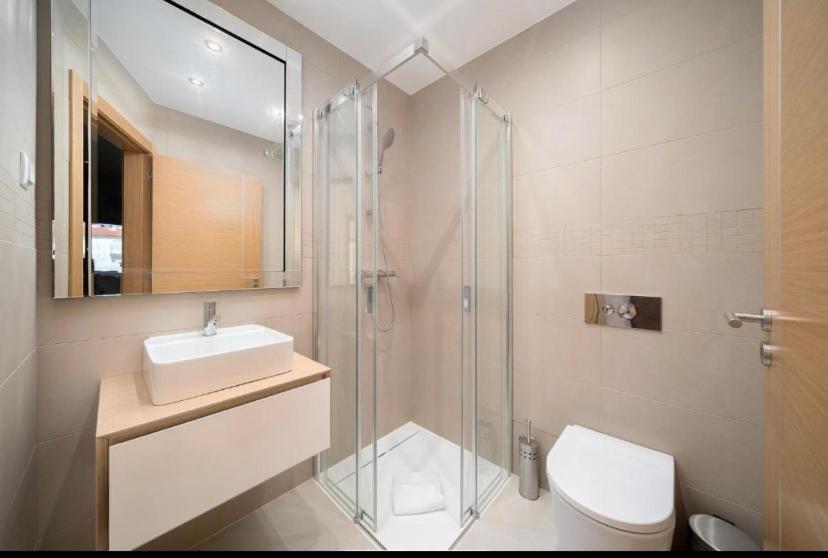 Modern Lagos Accomodation Rooms Exterior photo
